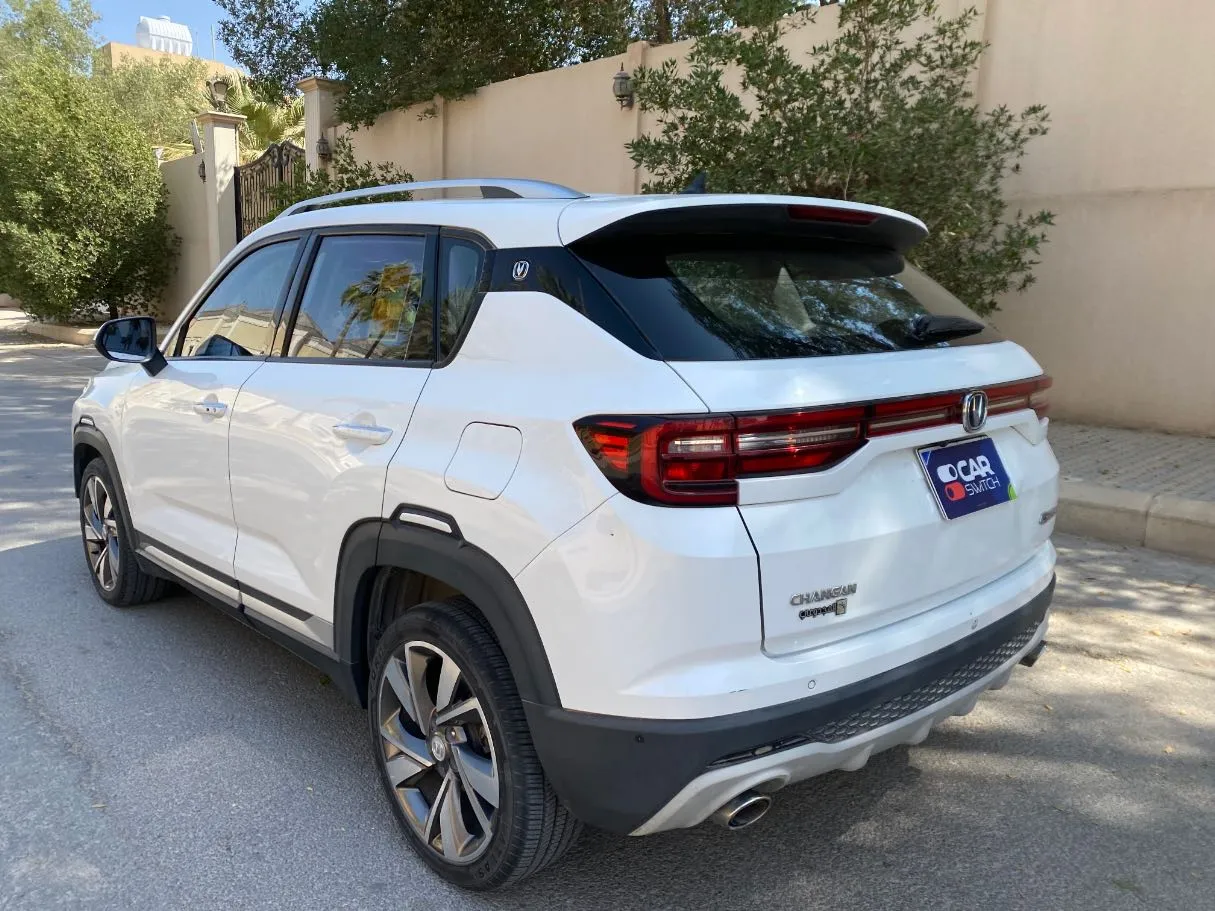 Car image 7