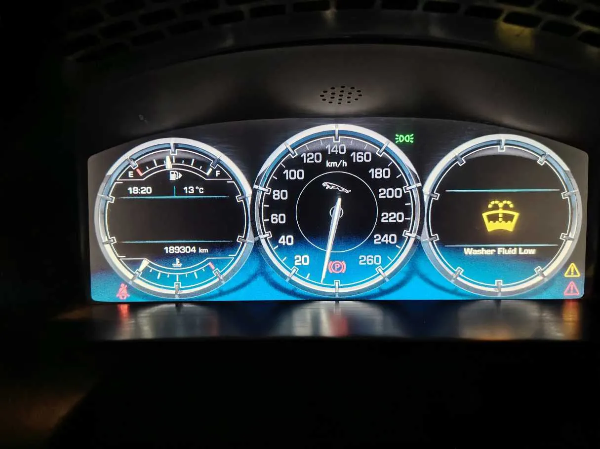 Car image 23