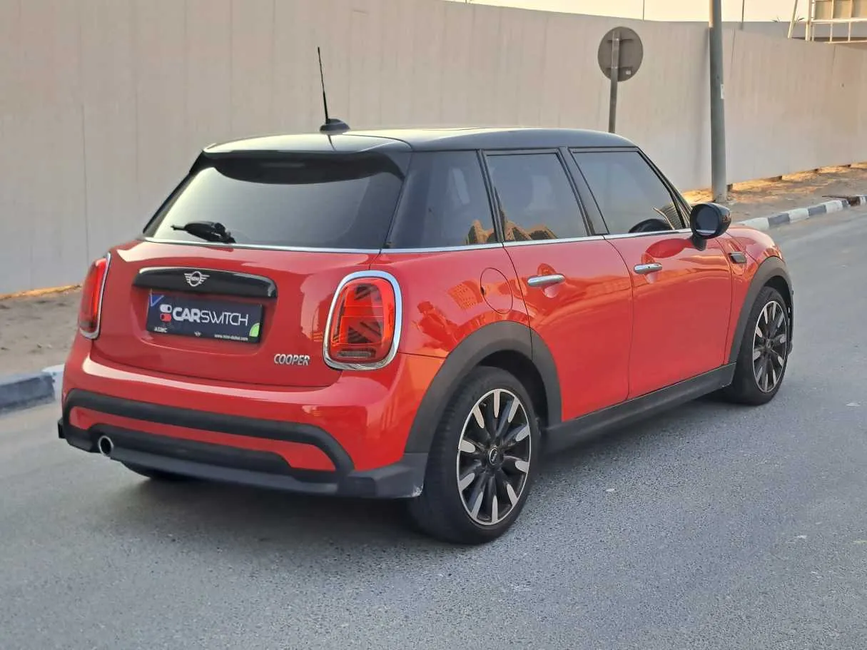 Car image 5