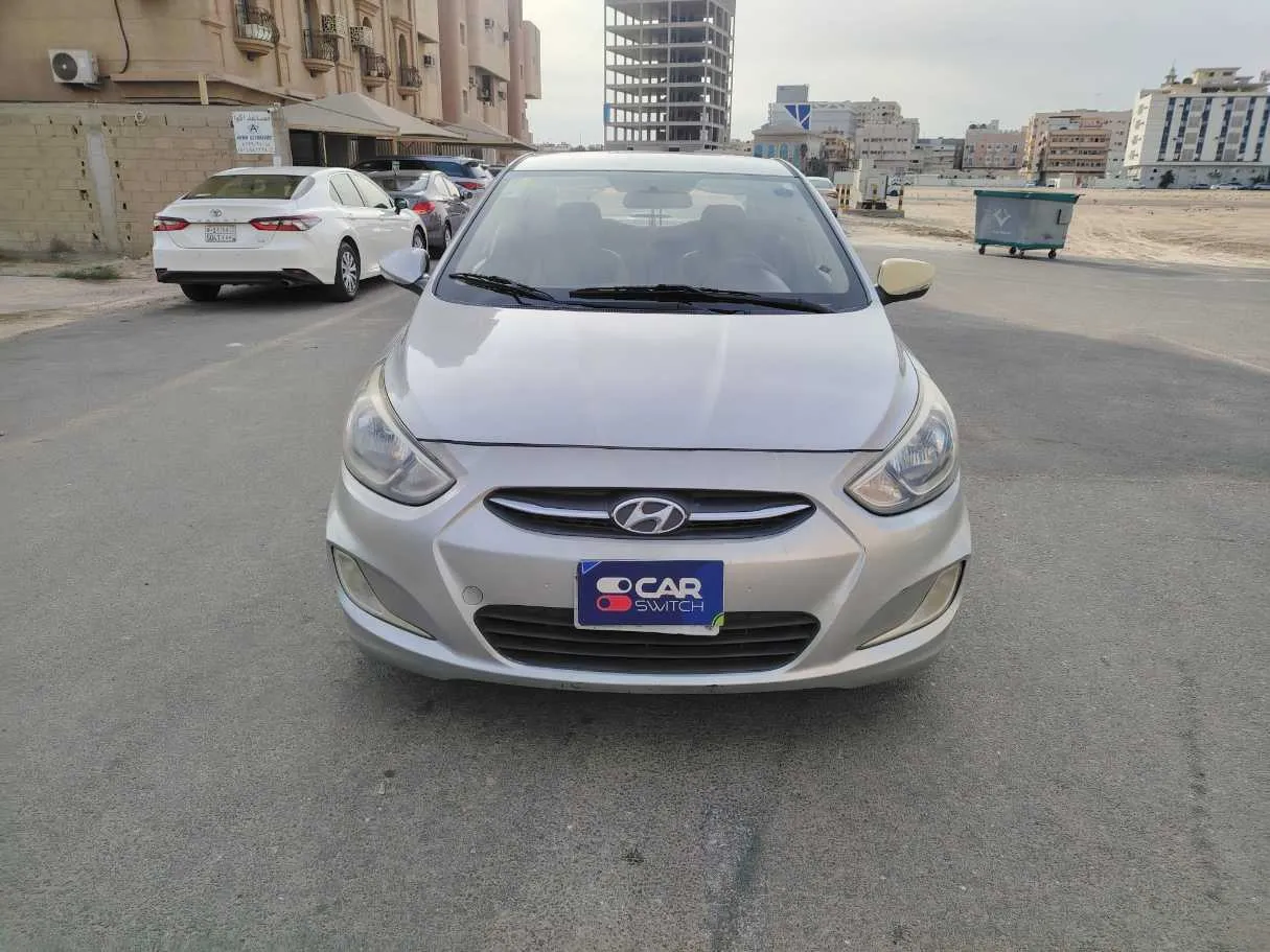 Car image 2