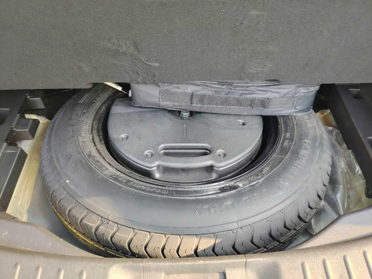 Car image 45