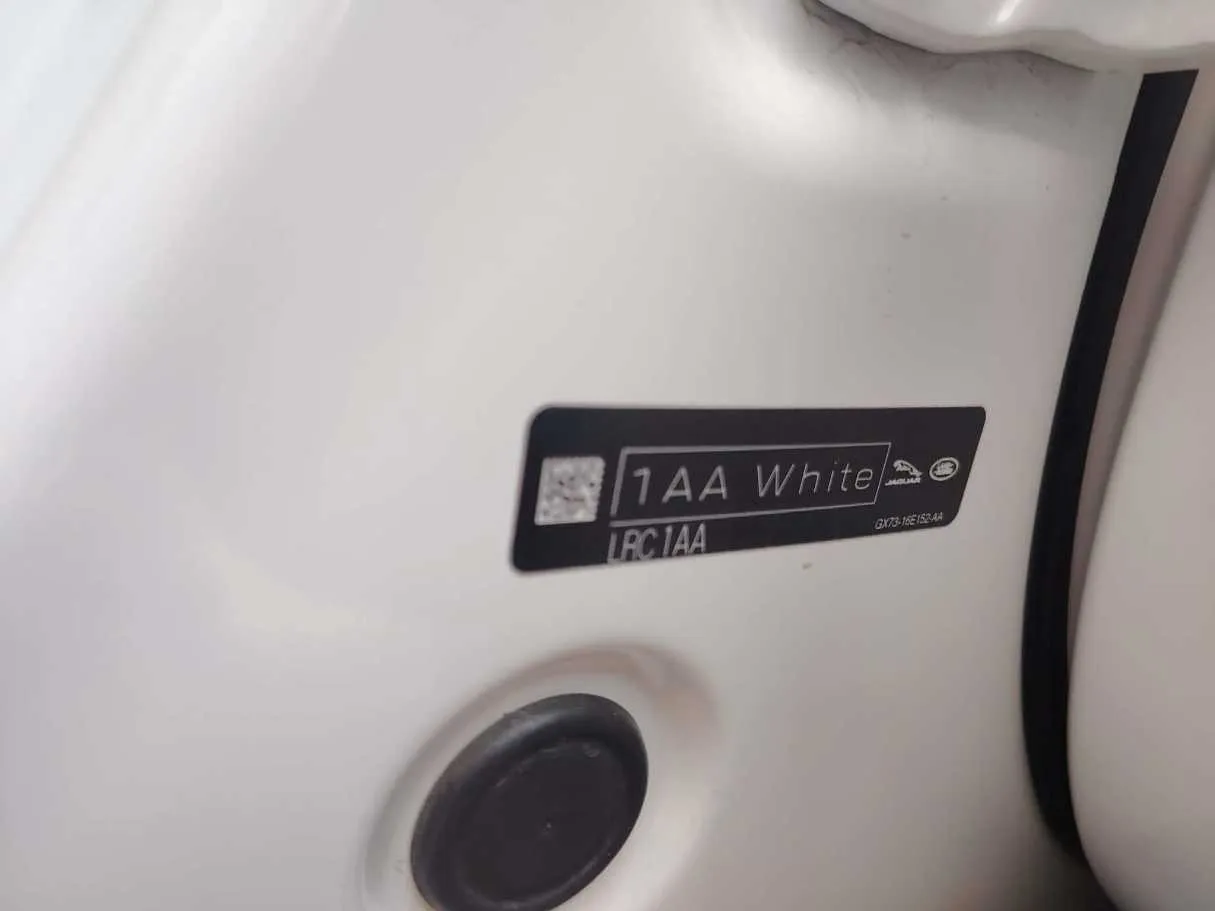 Car image 38