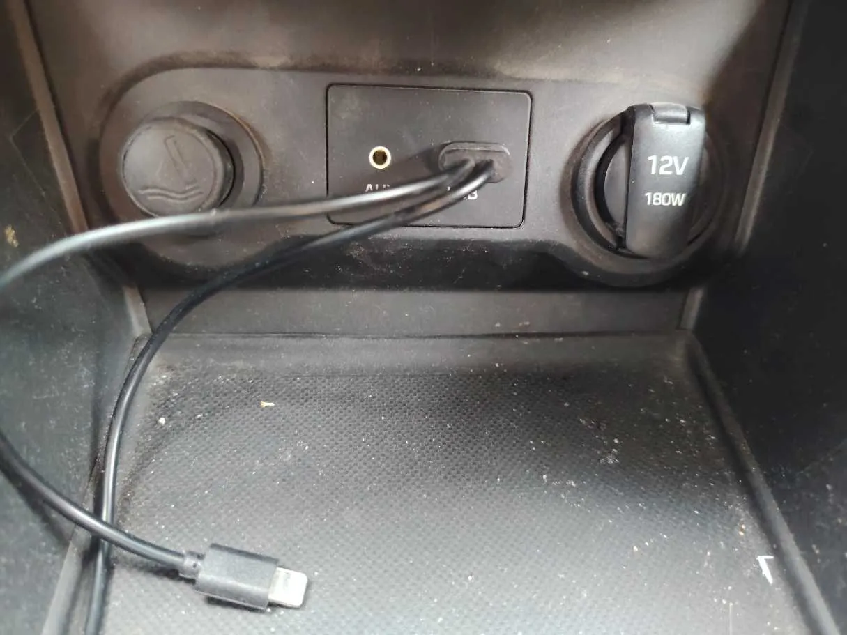 Car image 28
