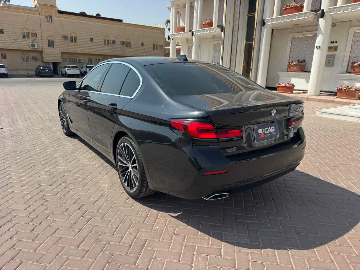 Car image 7