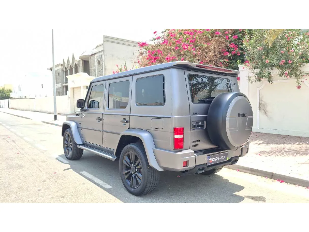 Car image 7