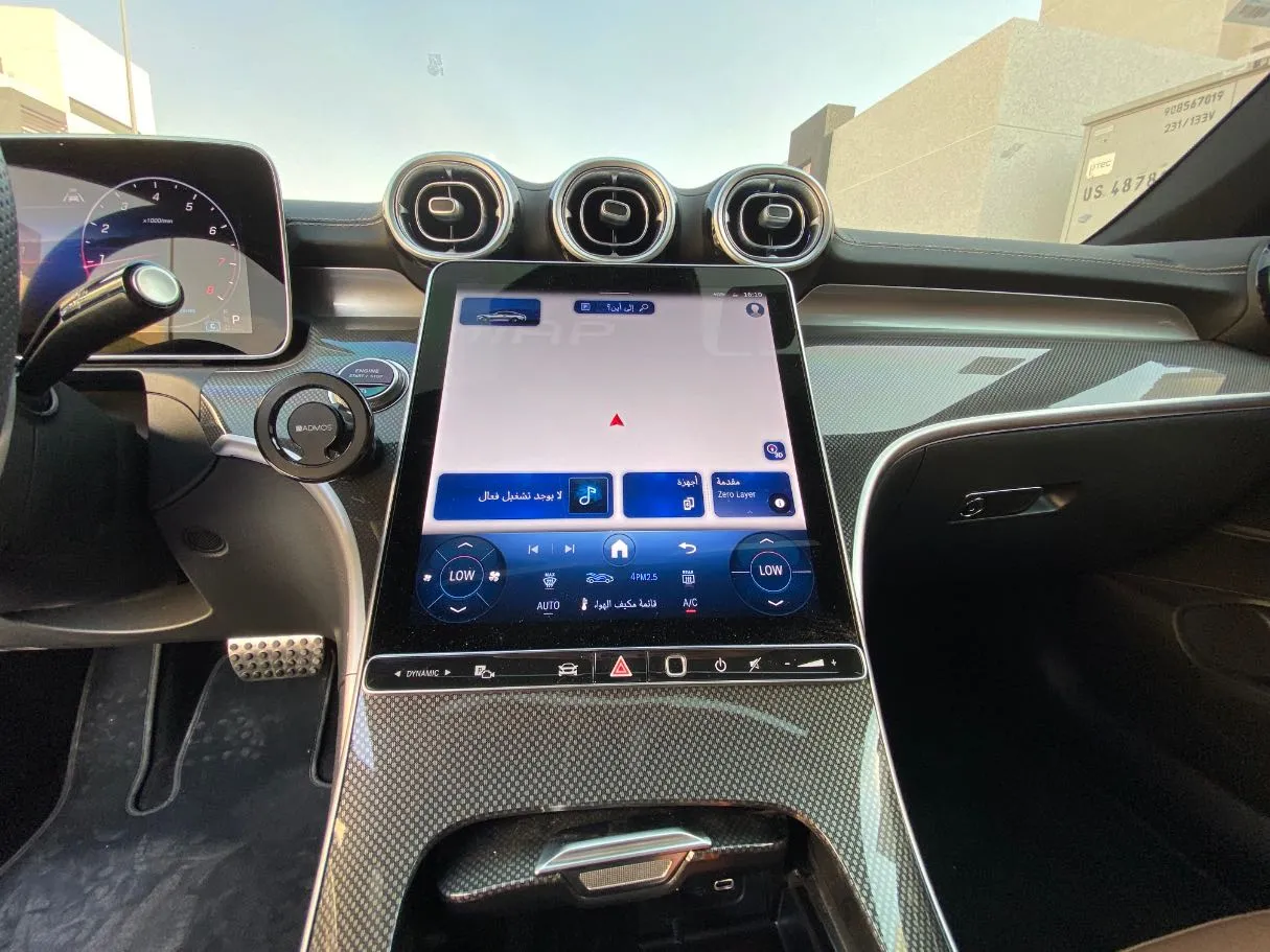 Car image 14