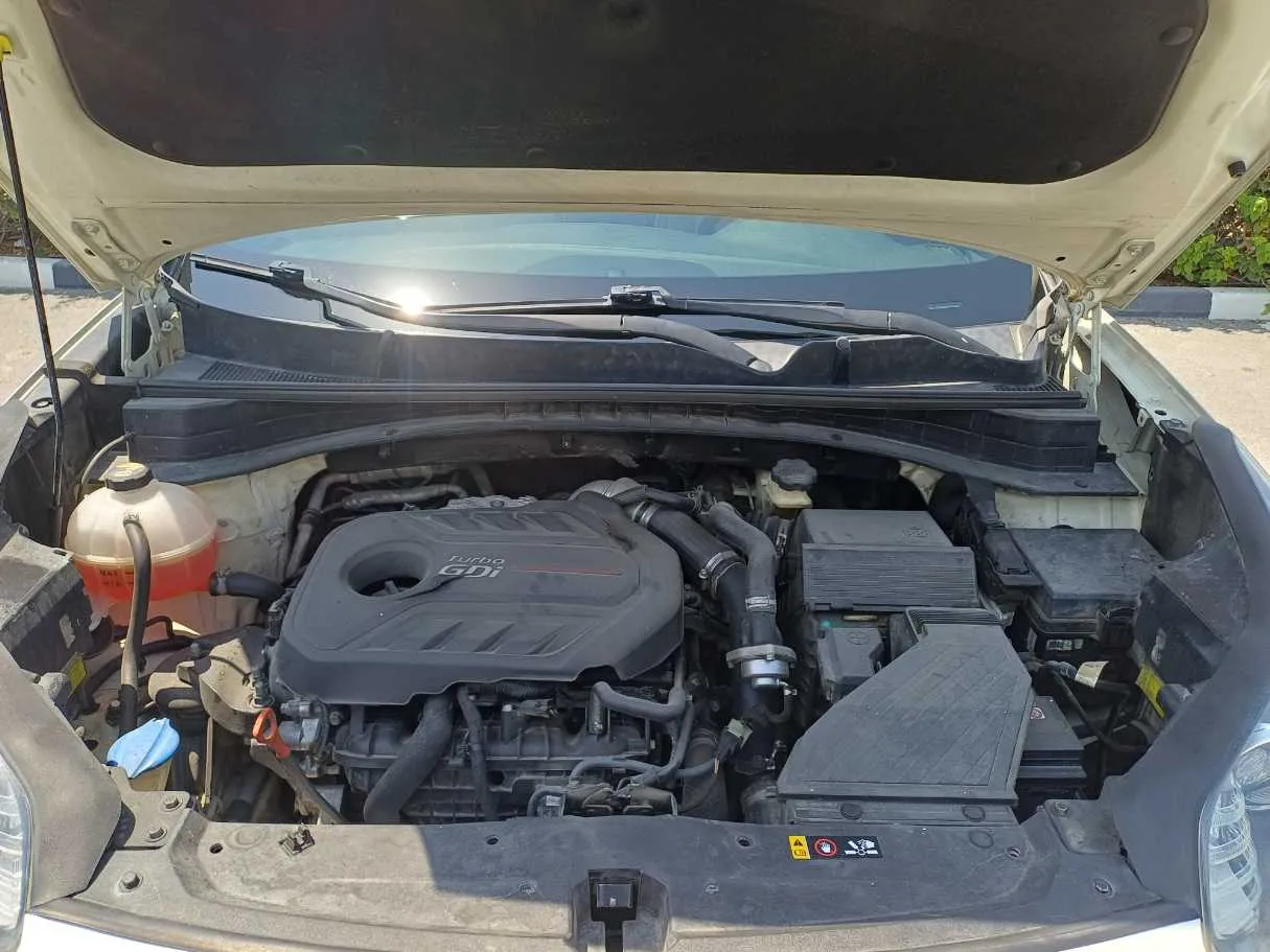 Car image 21