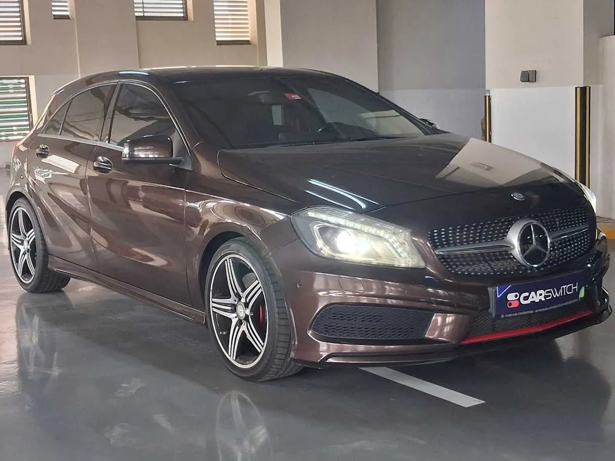 Car image 3