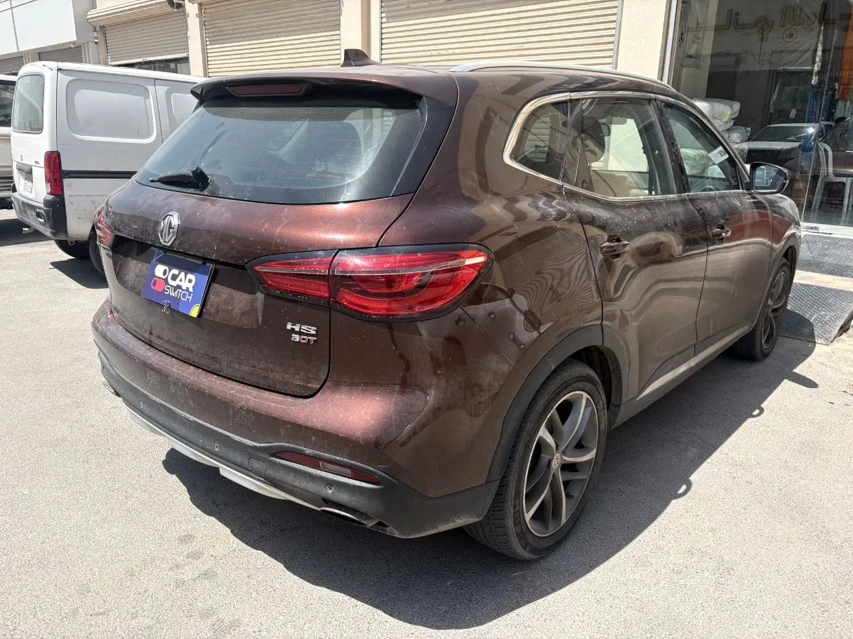 Car image 5