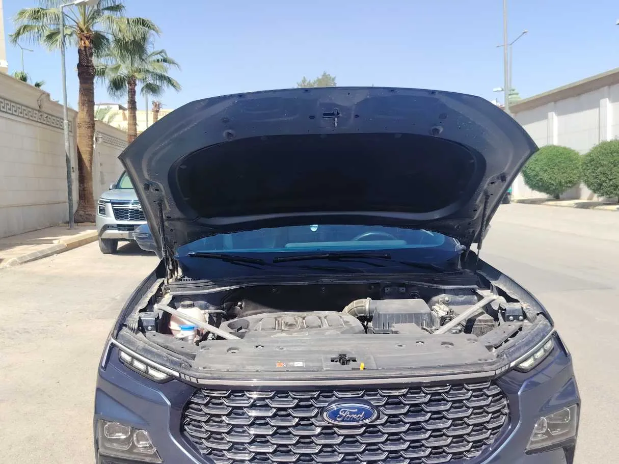 Car image 36