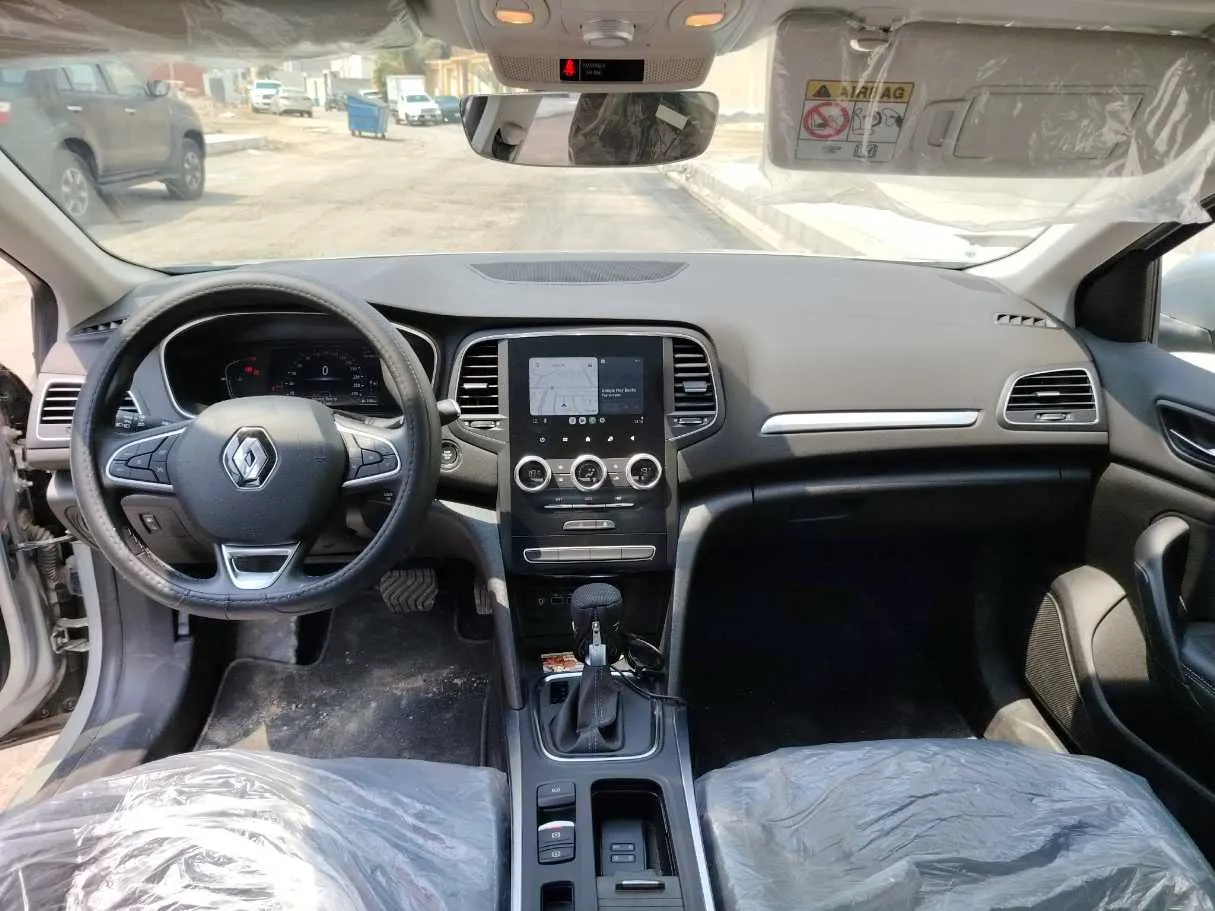 Car image 20