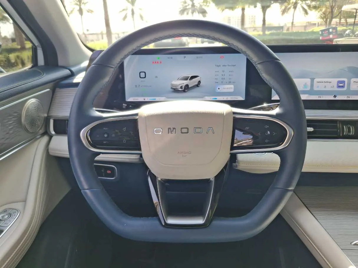 Car image 17
