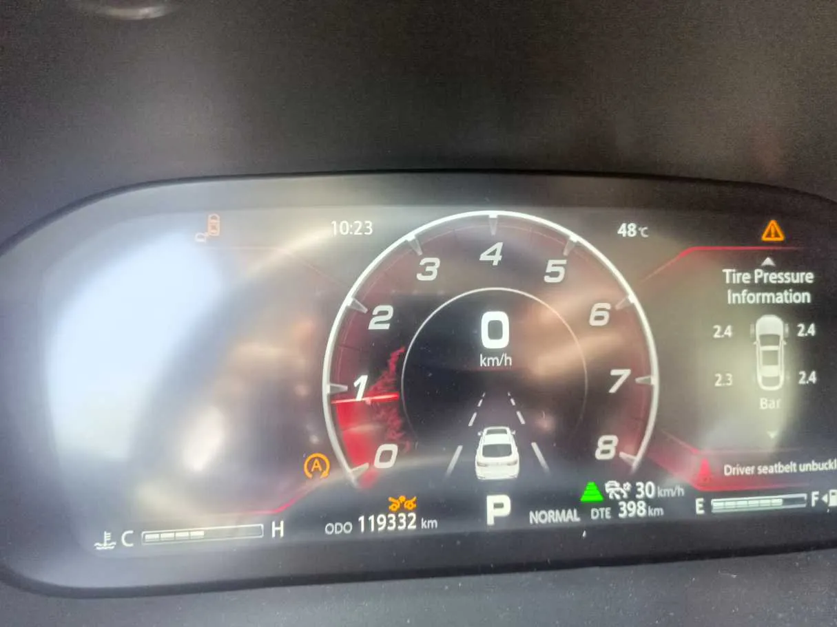Car image 27