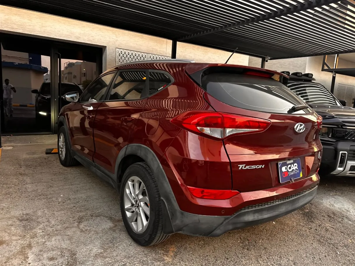 Car image 7
