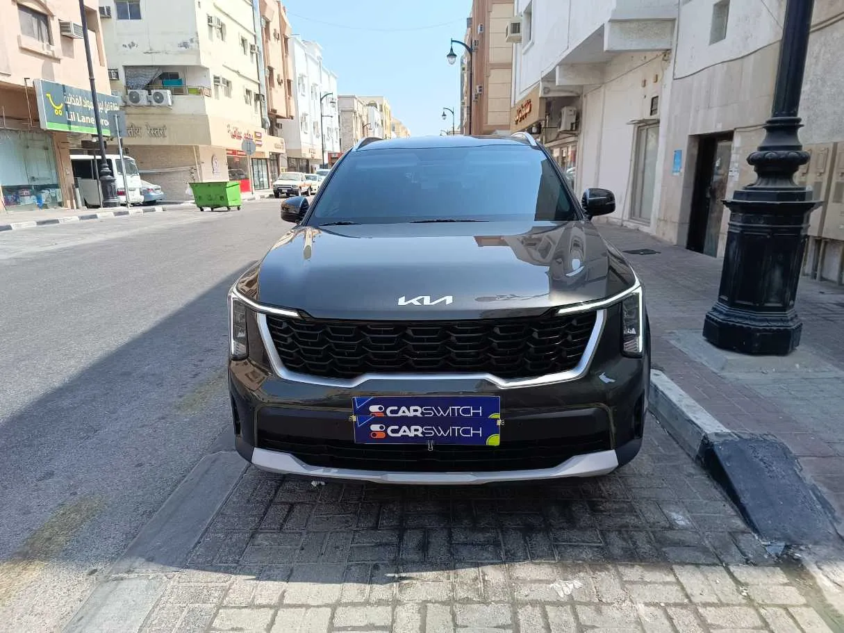 Car image 2