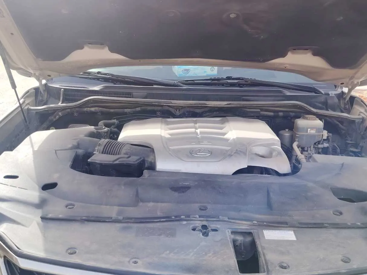 Car image 47