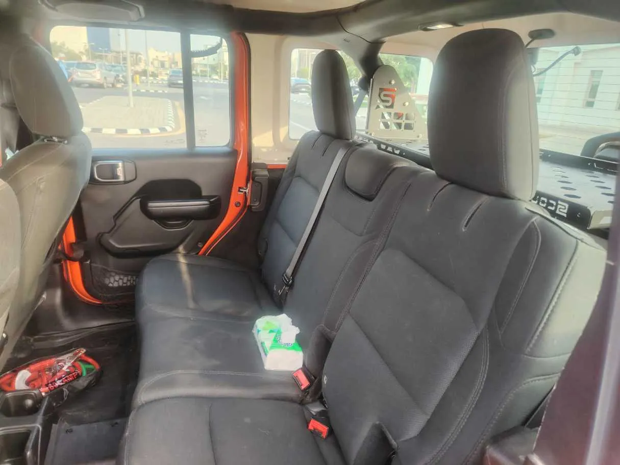 Car image 38
