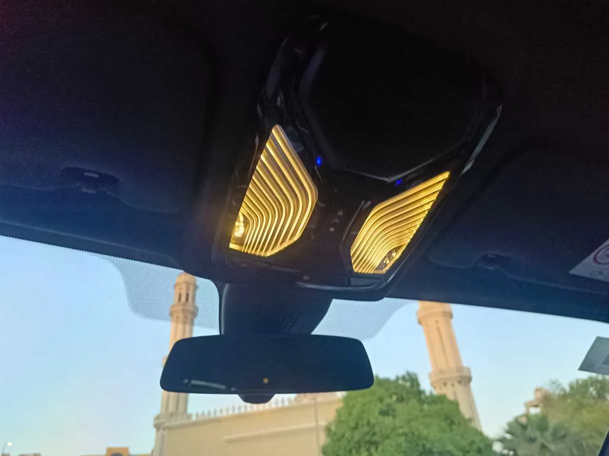 Car image 33