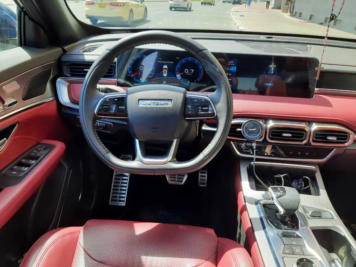 Car image 16