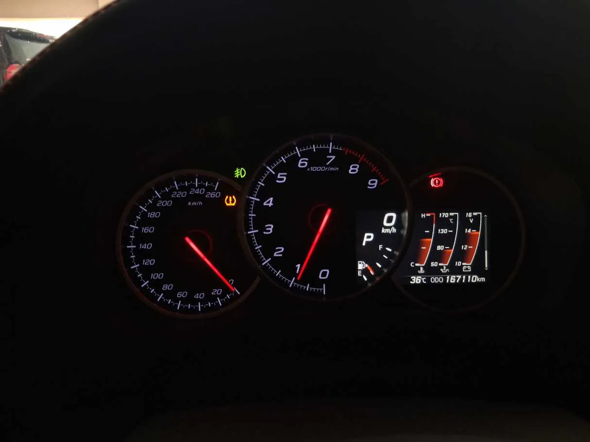 Car image 16