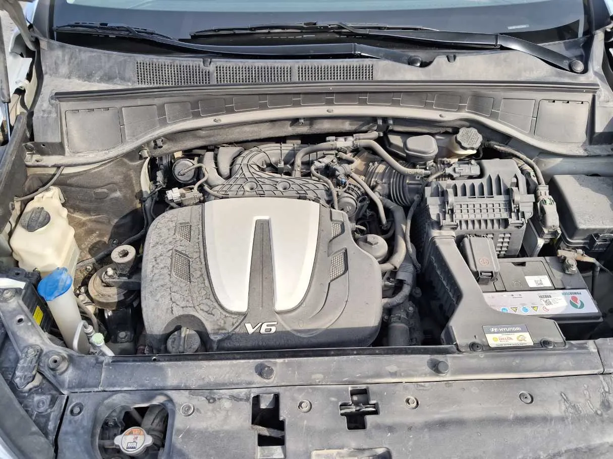 Car image 22