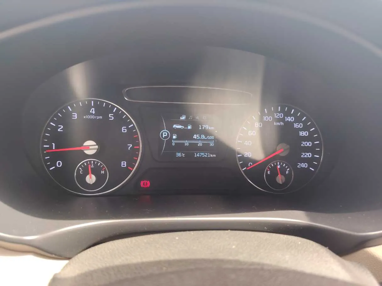 Car image 24
