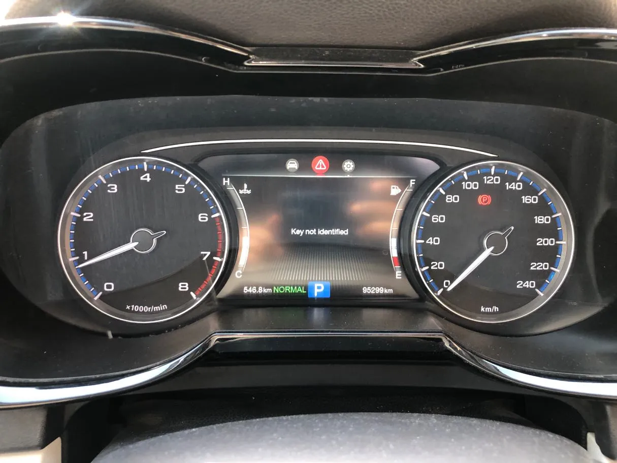 Car image 18