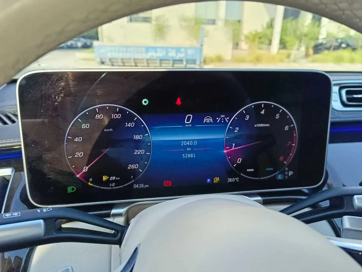 Car image 29