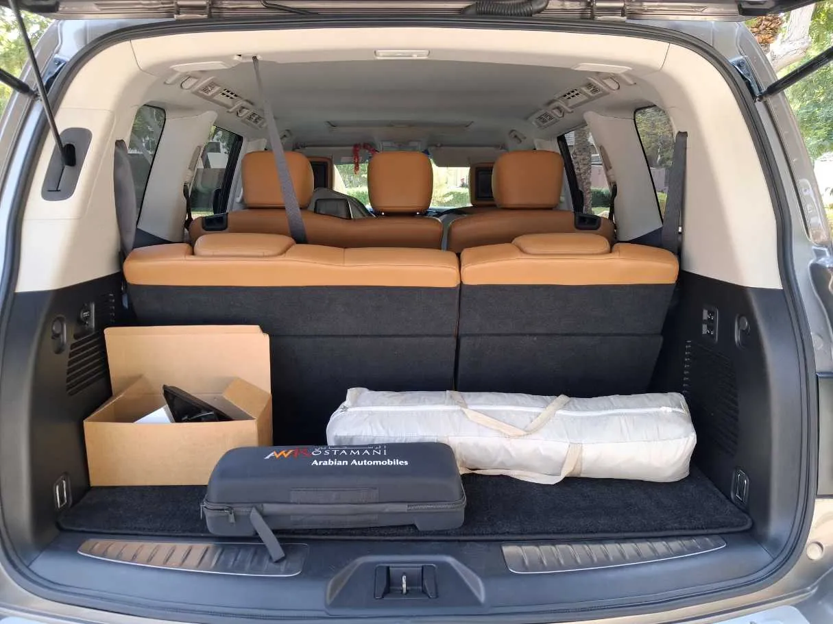 Car image 24