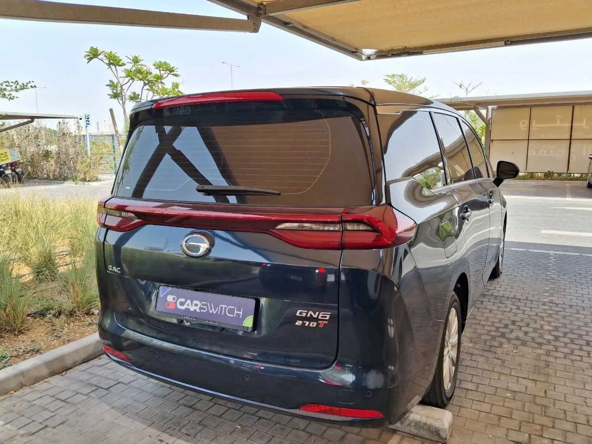 Car image 7