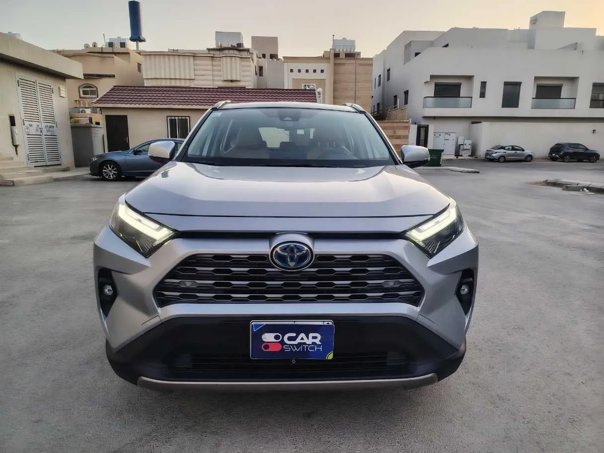 Car image 2