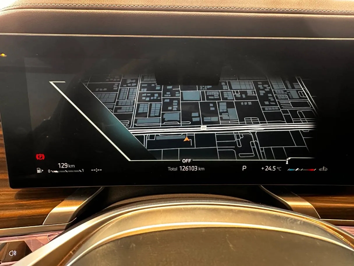 Car image 23