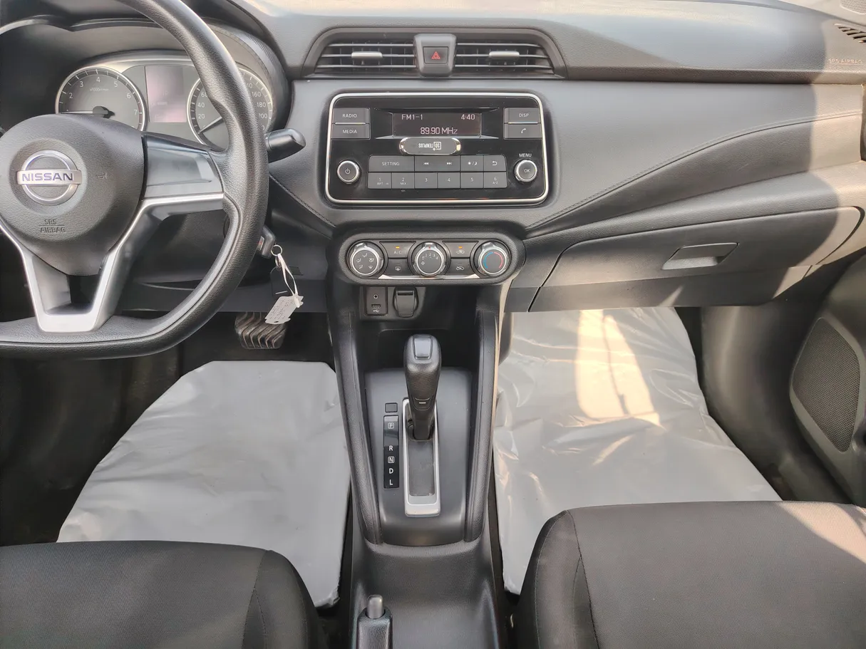Car image 21
