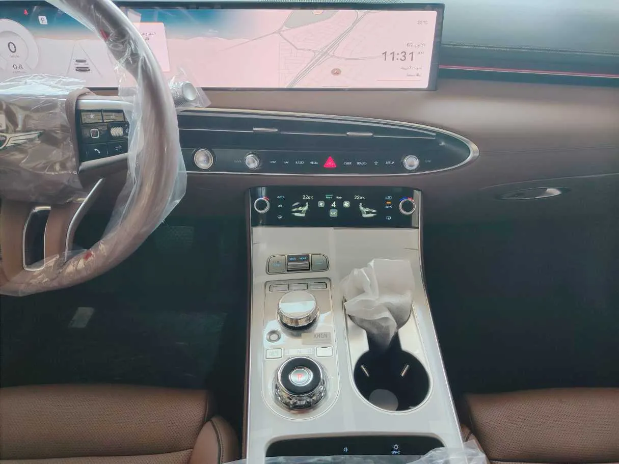 Car image 25