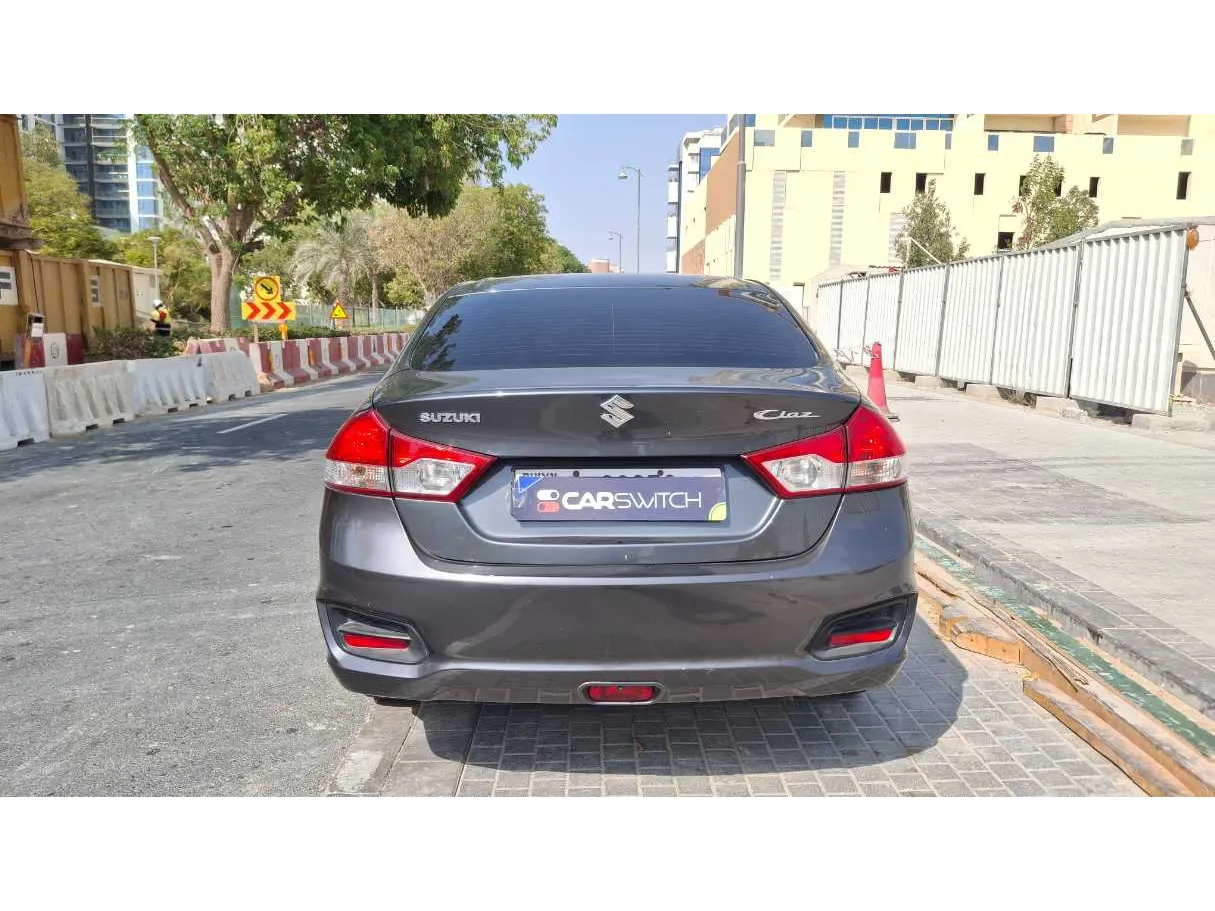 Car image 6