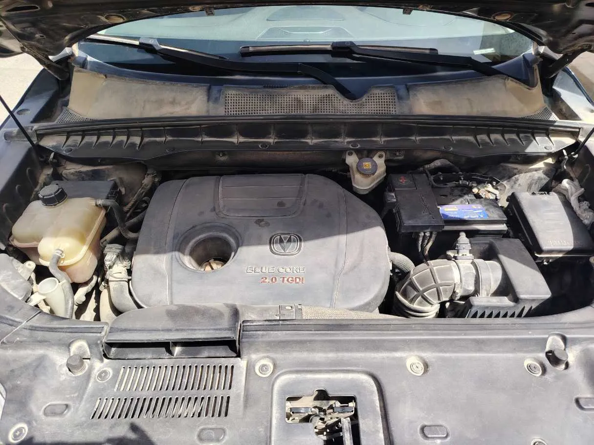 Car image 32