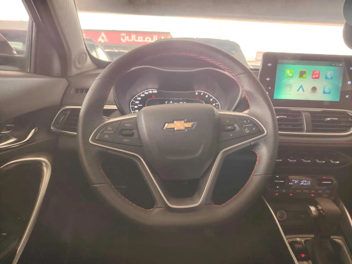 Car image 25