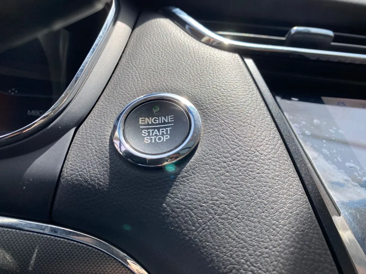 Car image 23