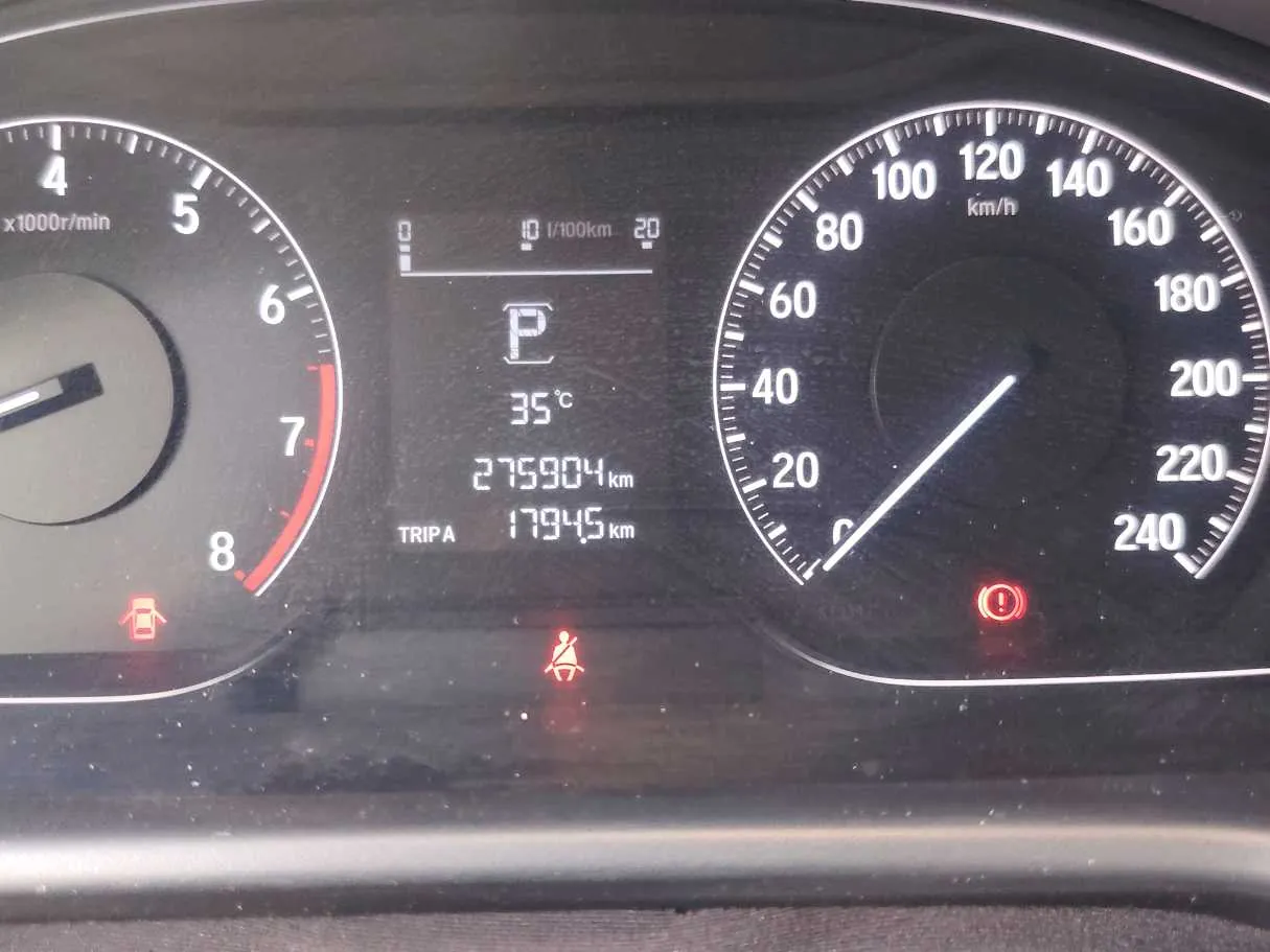 Car image 20
