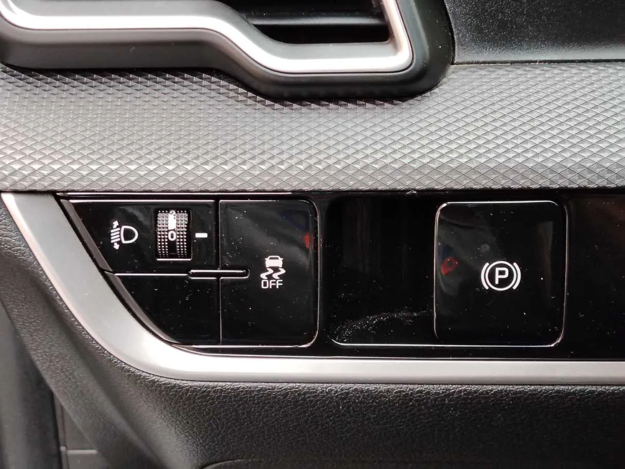 Car image 29