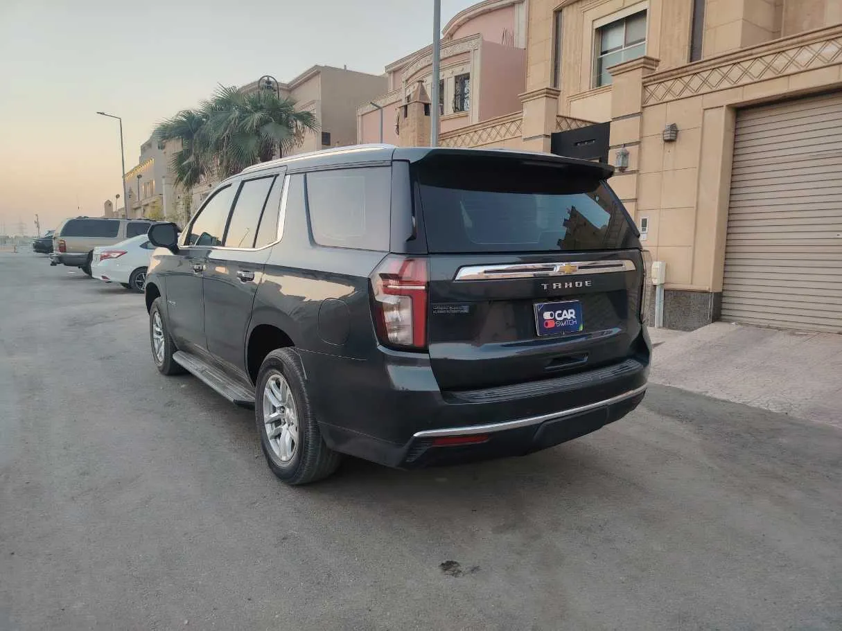 Car image 7