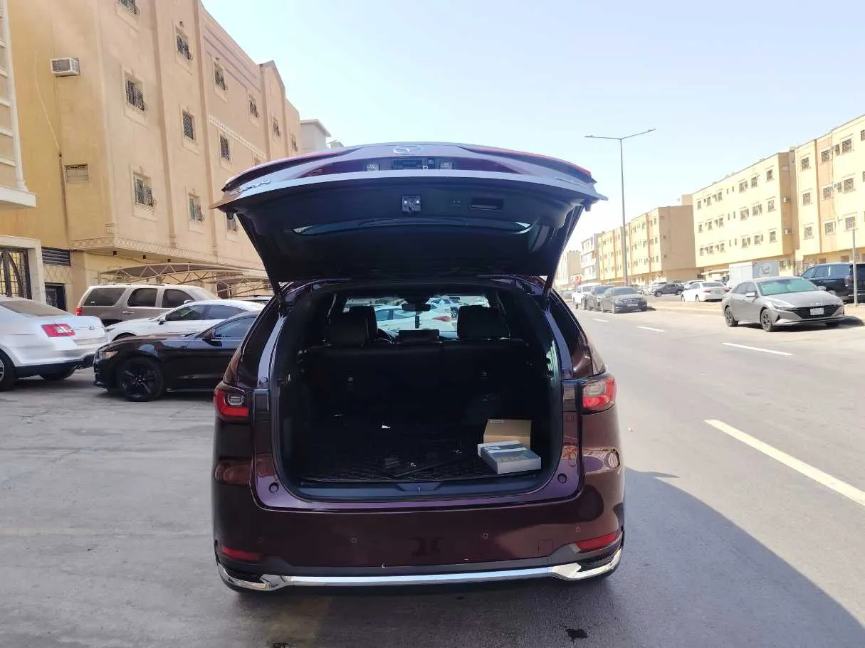 Car image 22