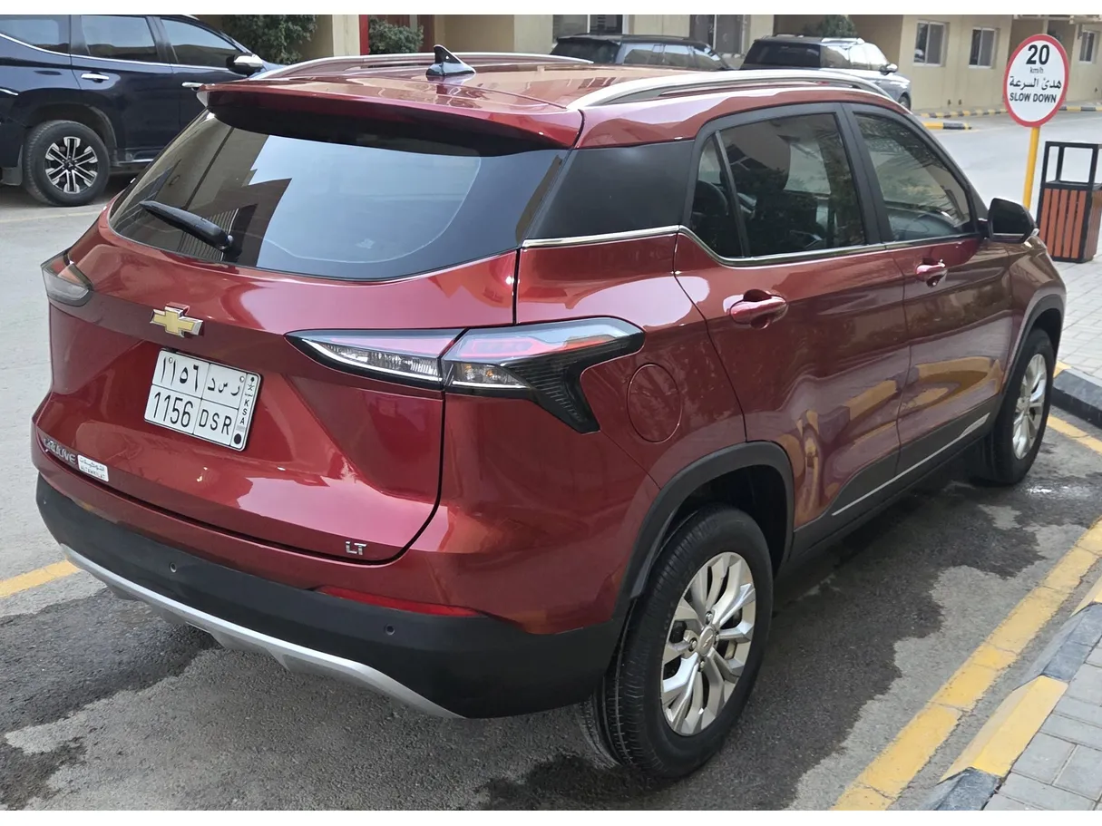 Car image 3