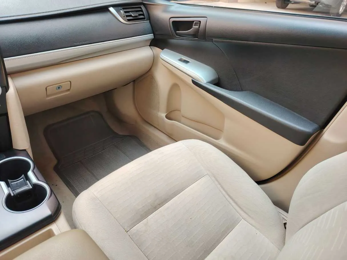 Car image 36