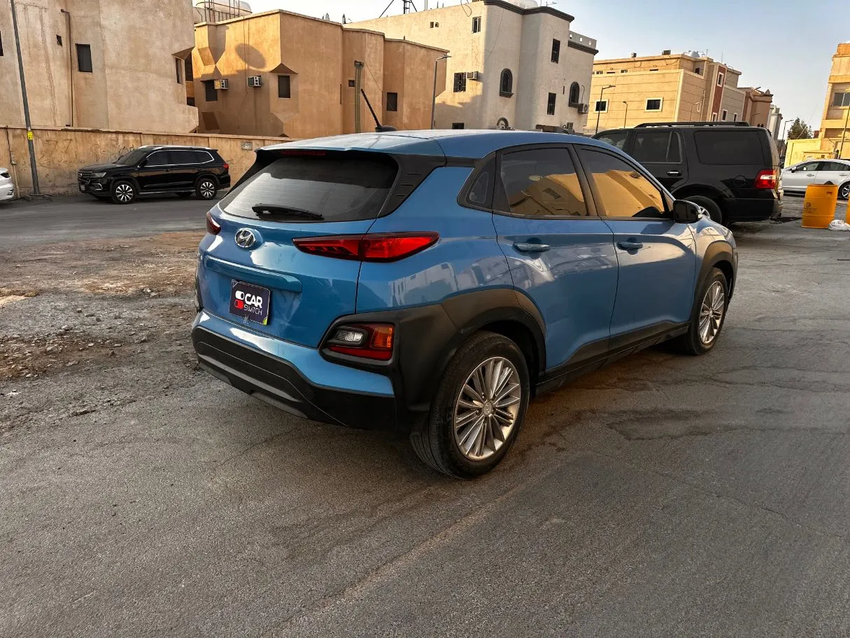 Car image 5
