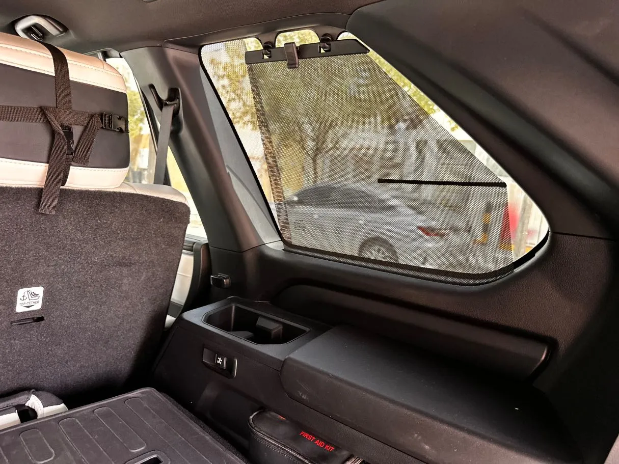 Car image 32