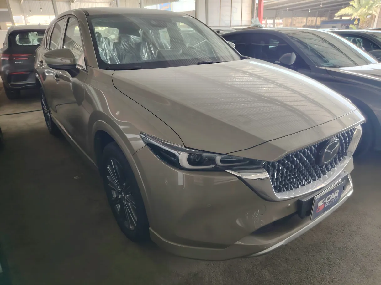 Car image 3