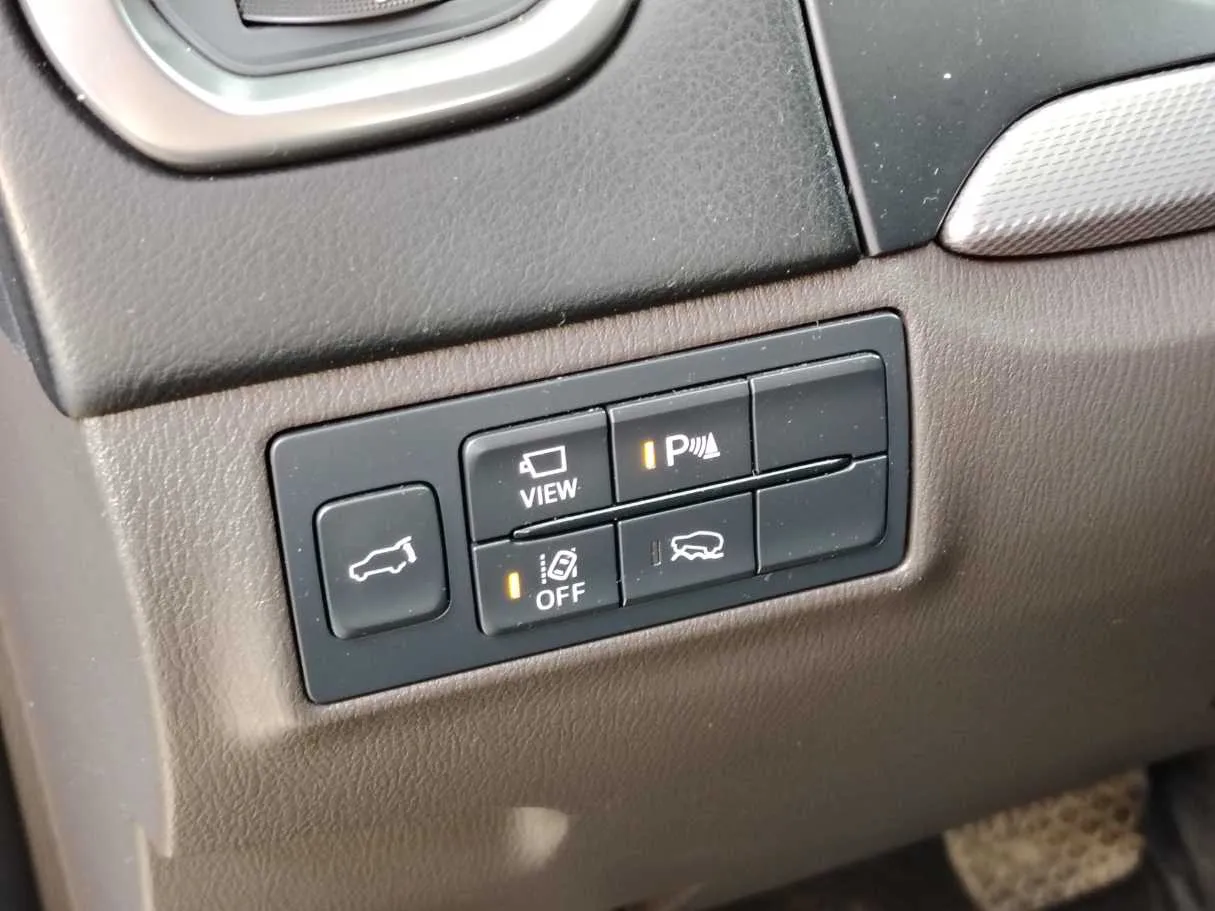 Car image 37
