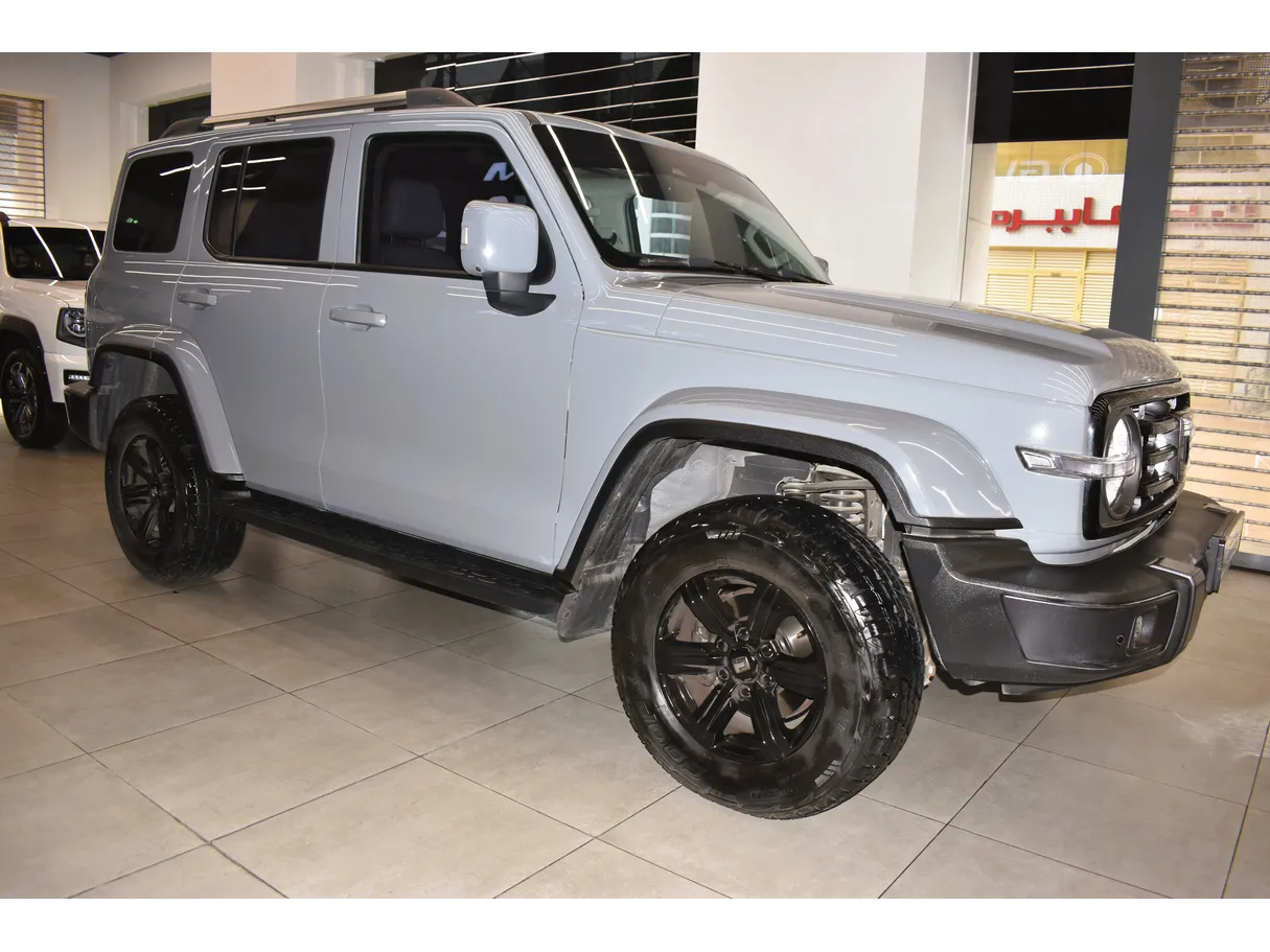 Car image 2