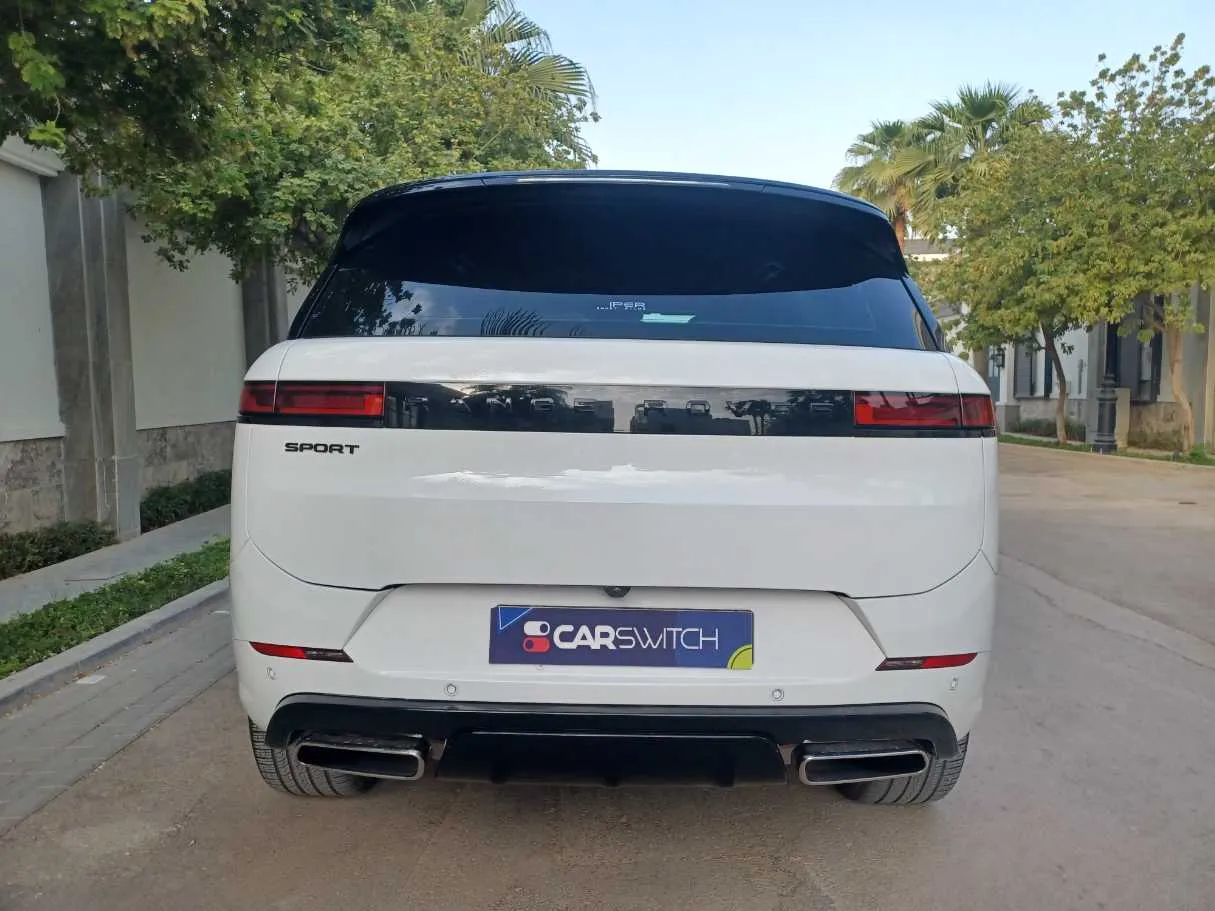Car image 6